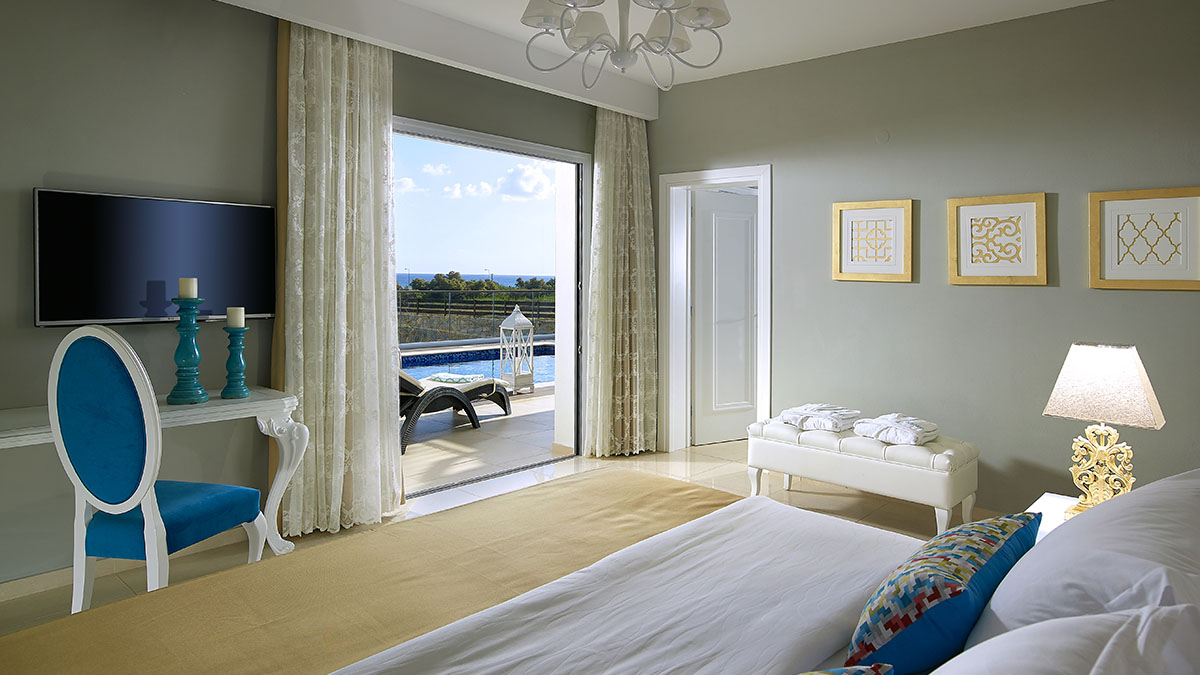 Deluxe Suite Pool or Sea View